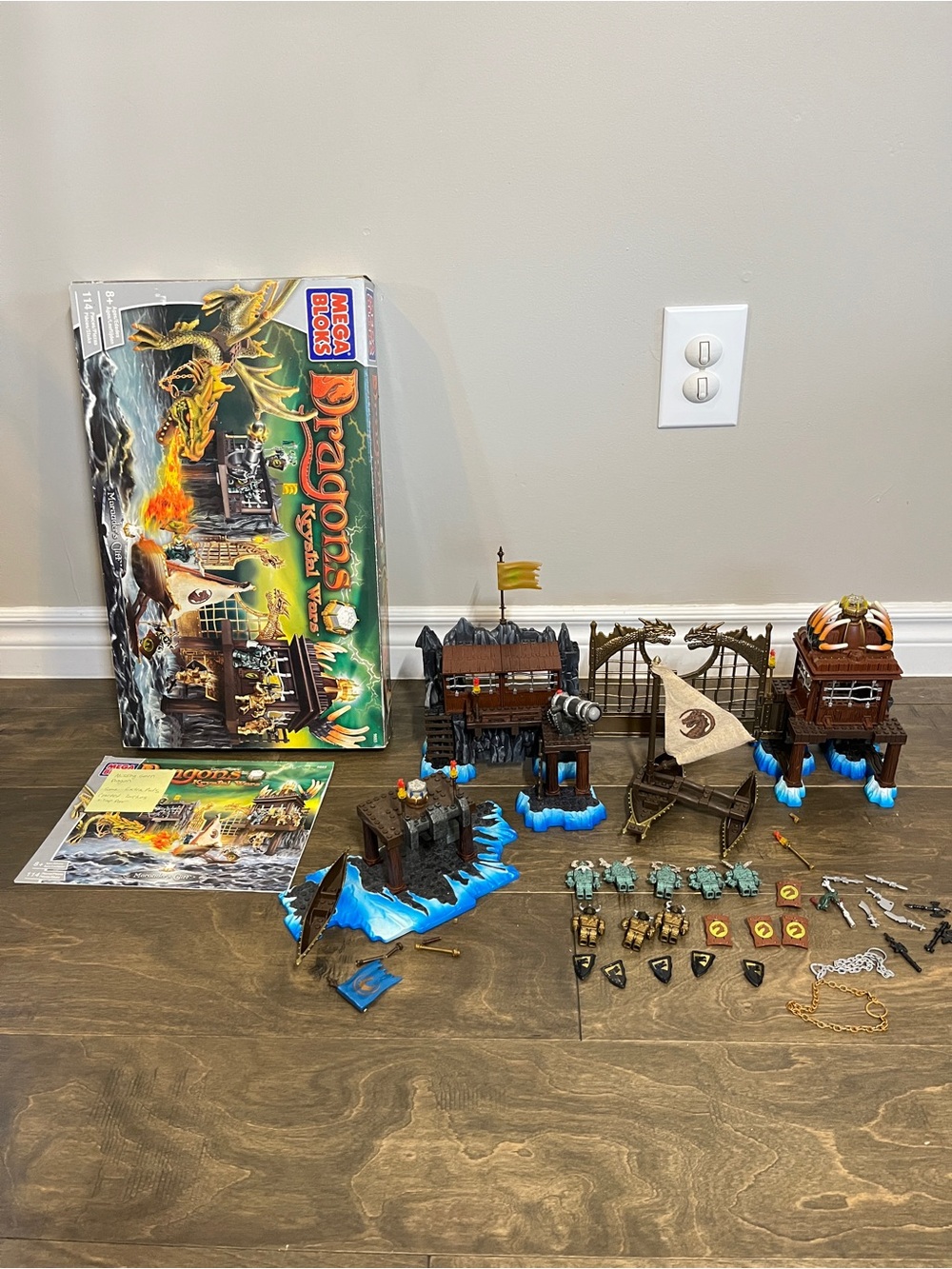 VTG Mega Bloks Dragons Krystal Wars Marauder's Cliff Building Set #9885 W/ Box